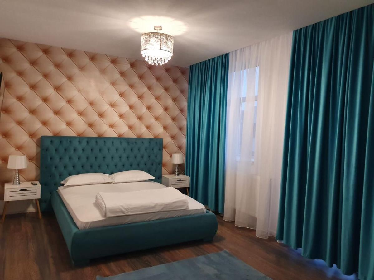 Garsonierre Central Luxury Târgu Jiu エクステリア 写真