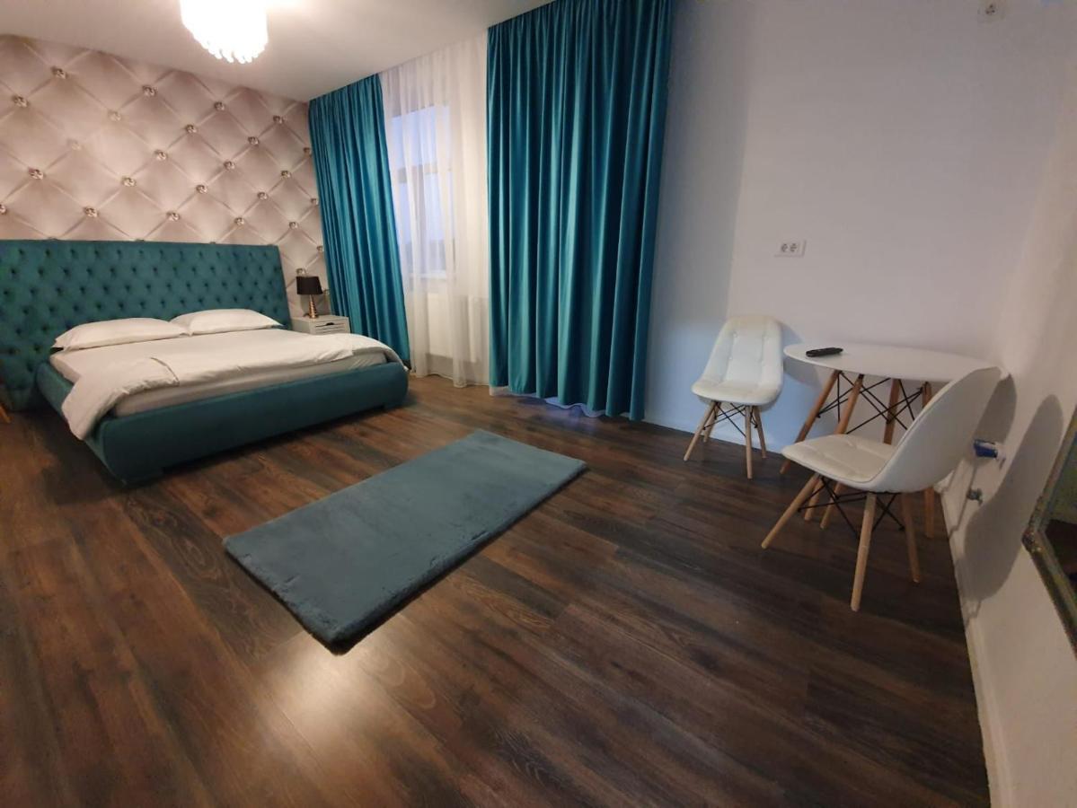Garsonierre Central Luxury Târgu Jiu エクステリア 写真